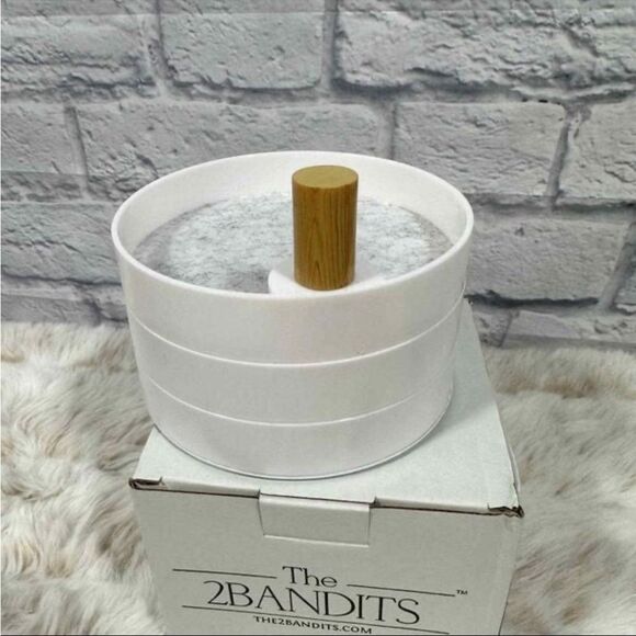 The 2 Bandits 3 Tiered Catchall Tray - Picture 3 of 7